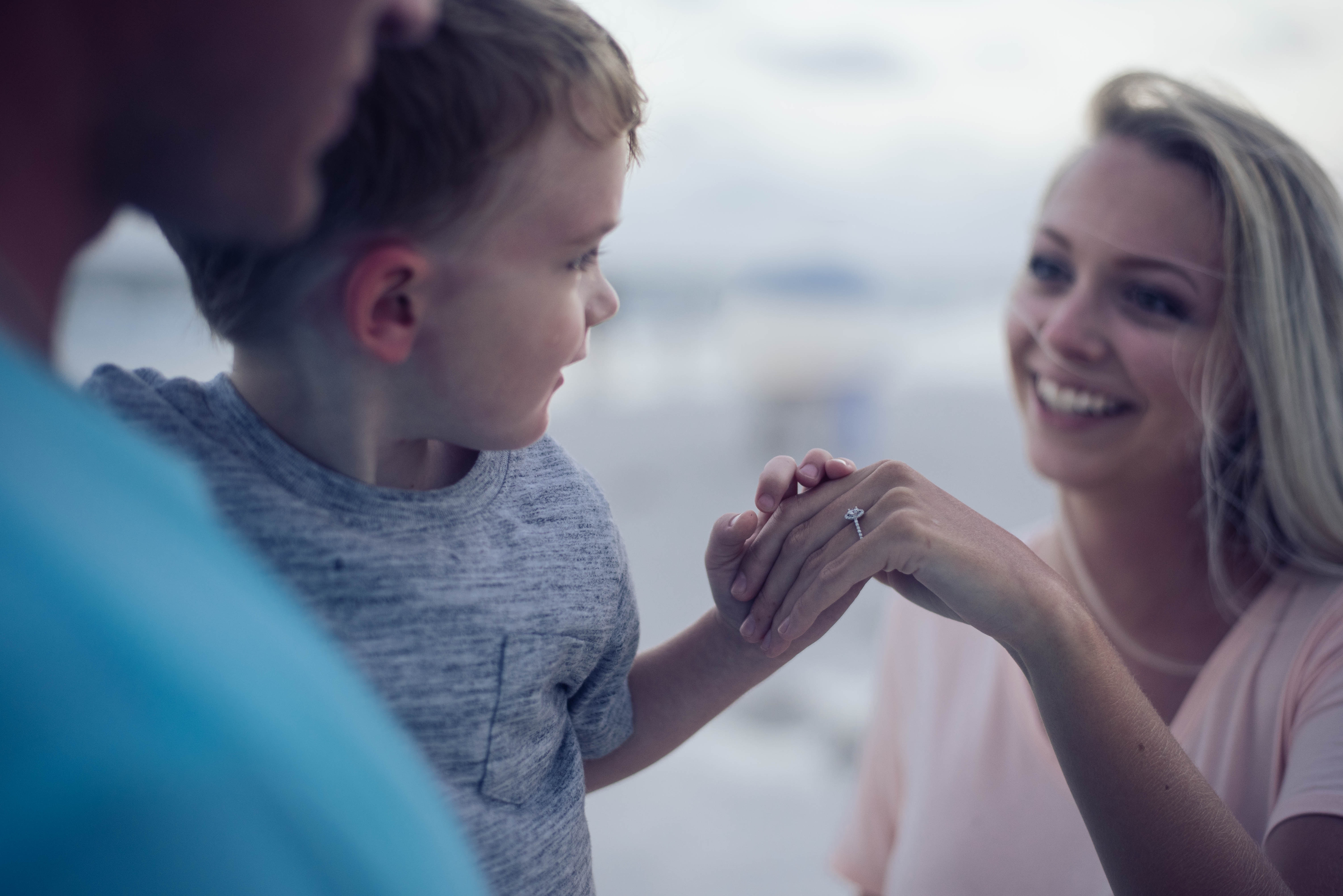 Quels signes de reconnaissance échangeons-nous en famille ?